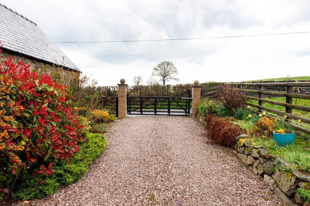 The Retreat Villa Llanrhaeadr-ym-Mochnant Екстериор снимка