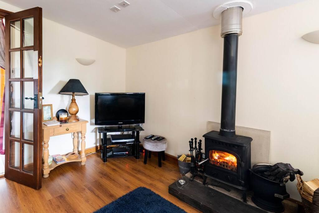 The Retreat Villa Llanrhaeadr-ym-Mochnant Екстериор снимка